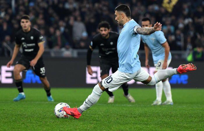 La Lazio devant, bat Cagliari et grimpe à la 3e place – Football