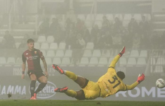 Parme-Gênes 0-1 : but de Pinamonti, Balotelli fait ses débuts