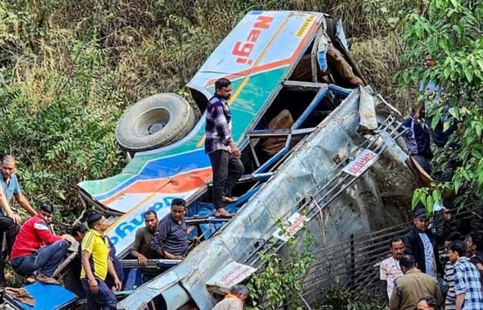 36 morts dans un accident de bus dans l’Himalaya