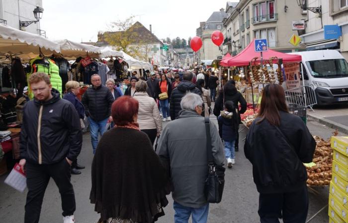 le premier jour de la foire d’automne a été un grand succès