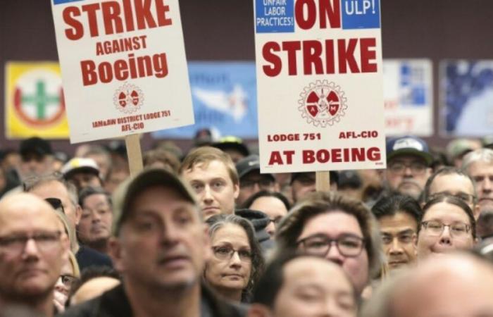 Troisième vote des grévistes de Boeing sur un accord social amélioré : Actualités