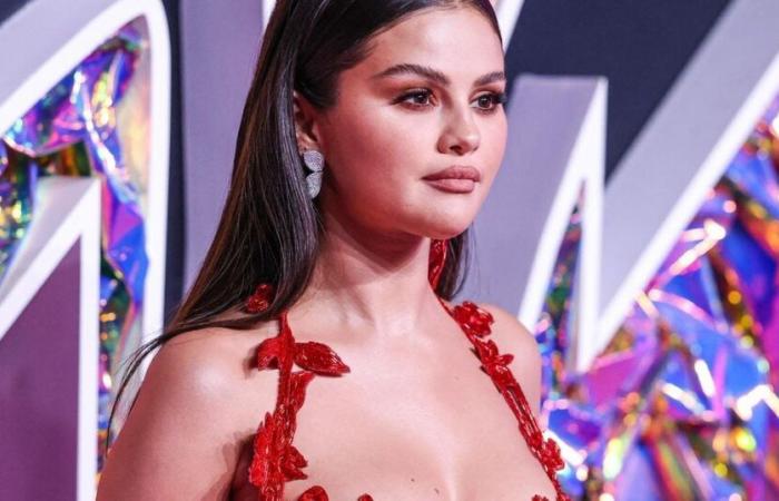 Selena Gomez attaquée sur son physique, elle réagit