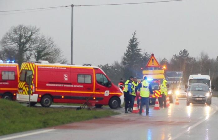 Deux morts et cinq blessés dans une collision impliquant trois voitures