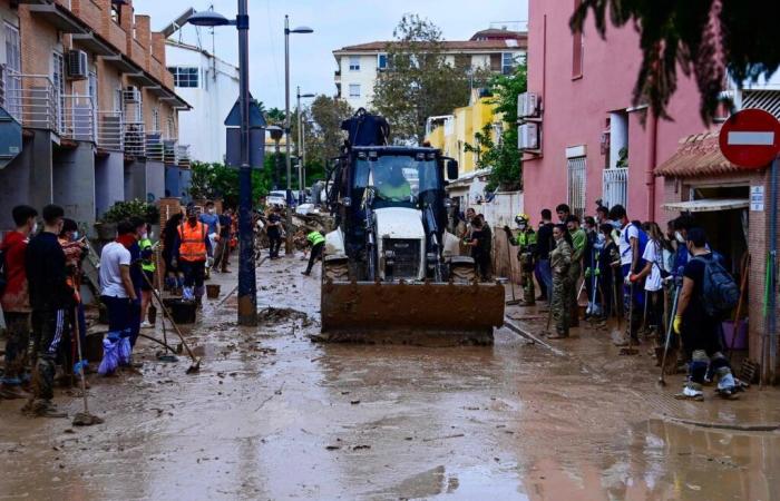 En Espagne, la zone métropolitaine de Barcelone placée en alerte rouge, la recherche des disparus se poursuit dans la région de Valence