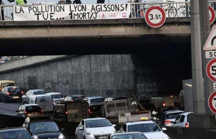 Paris souhaite que l’UE reporte les sanctions prévues contre les constructeurs automobiles en 2025