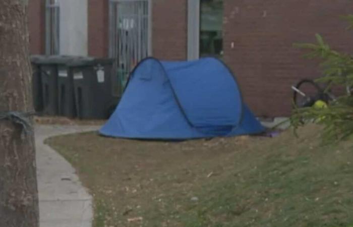 Une possible overdose et un campement de sans-abri sur le terrain de la Maison Benoît Labre