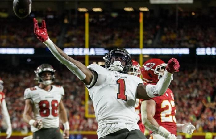 Le porteur de ballon des Bucs, Rachaad White, peut enfin mettre les pieds au stade Arrowhead – et dans sa zone des buts