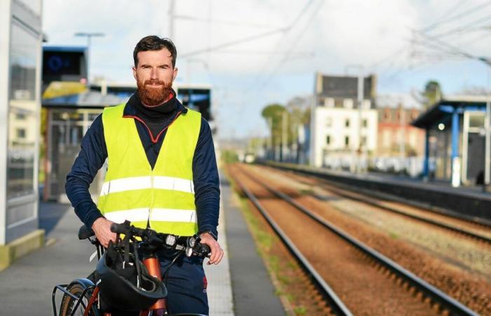 Dans le TER entre Landerneau et Brest, la Vélotaf prend sa place