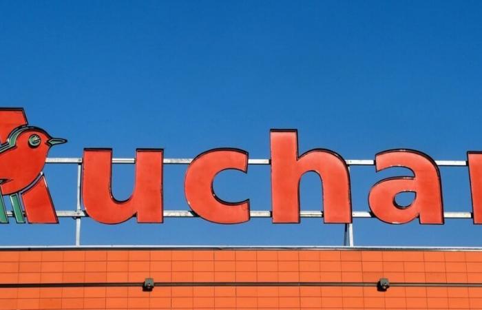 Le distributeur Auchan annonce la suppression de 2 389 postes en France