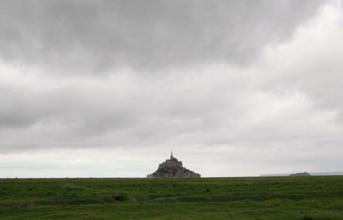 Nuageux au nord, ensoleillé au sud, la France coupée en deux ce mardi