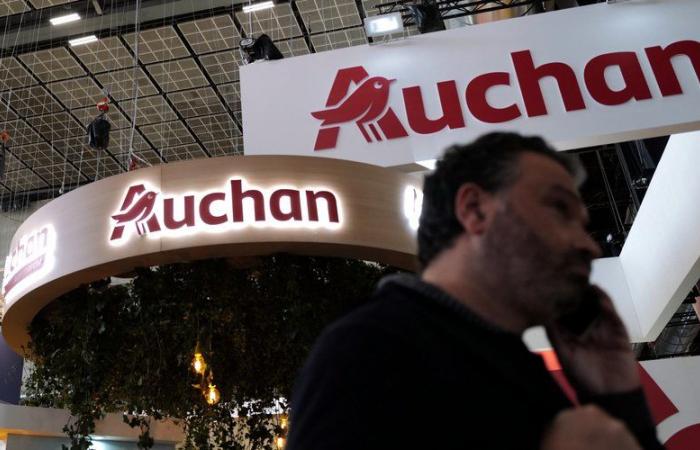 En difficulté, Auchan s’apprête à présenter un vaste projet de plan social qui pourrait menacer environ 2 300 emplois