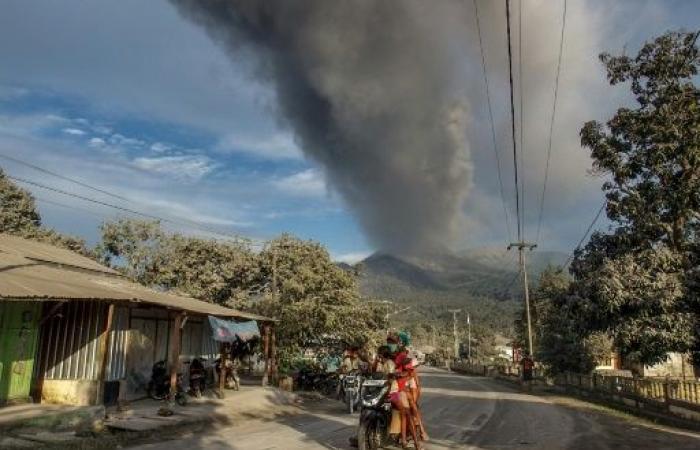 Nouvelle éruption d’un volcan tueur en Indonésie