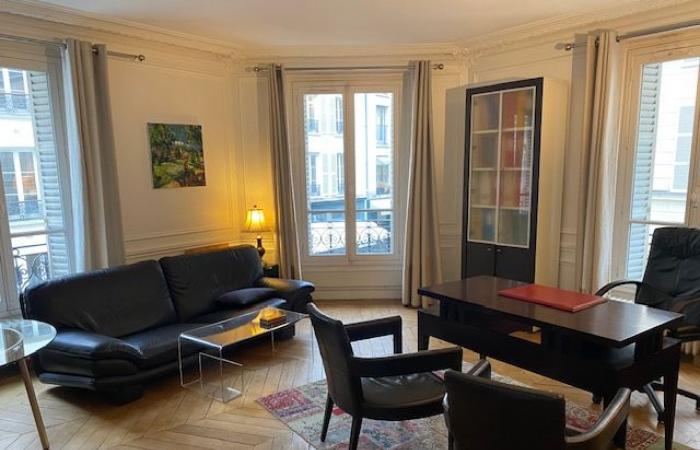 LOCATION BUREAU PARIS 6ème – 1 500 €