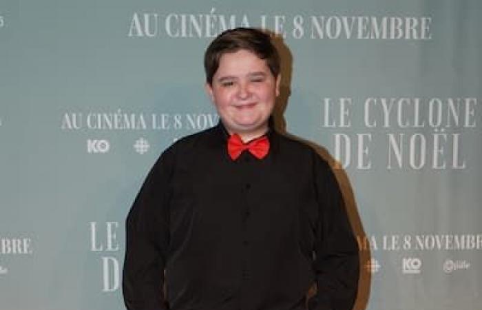 [PHOTOS] Rare sortie publique de Christine Beaulieu et Roy Dupuis sur le tapis rouge du film “Le Cyclone de Noël”