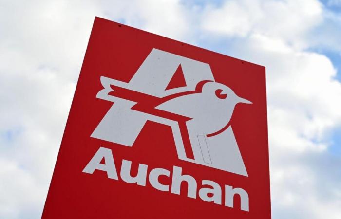 Auchan annonce sa volonté de supprimer 2 389 postes et de fermer une dizaine de magasins en France