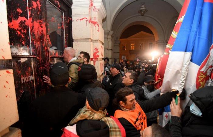 Manifestations à Novi Sad après un effondrement meurtrier