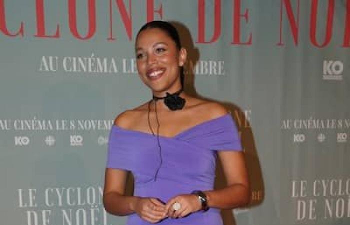 [PHOTOS] Rare sortie publique de Christine Beaulieu et Roy Dupuis sur le tapis rouge du film “Le Cyclone de Noël”