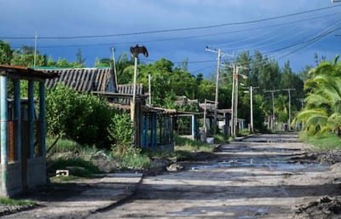 L’ouragan Rafael passe en catégorie 3 à l’approche de Cuba