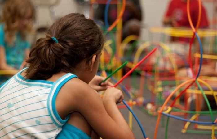 vers des solutions de garde d’enfants adaptées aux horaires médico-sociaux