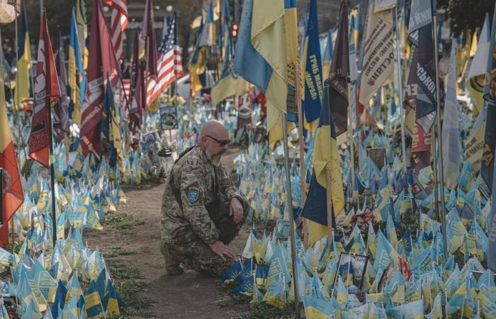 Zelensky a utilisé ses discussions avec Trump sur les armes nucléaires comme levier avant les élections cruciales aux États-Unis, selon les analystes