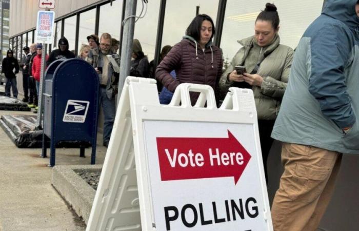 Élections américaines 2024, le jour du scrutin commence. Trump : « Je ne veux aucune forme de violence ». Renseignement : « Escalade des ingérences étrangères »