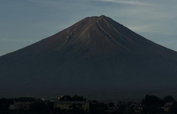 Première neige sur le Mont Fuji, la dernière en date