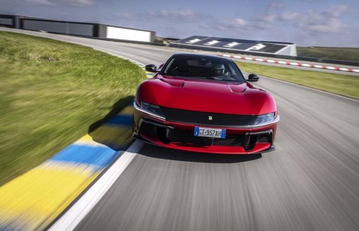 Chez Ferrari, en 2024, on vendra moins de voitures, mais on gagnera plus !