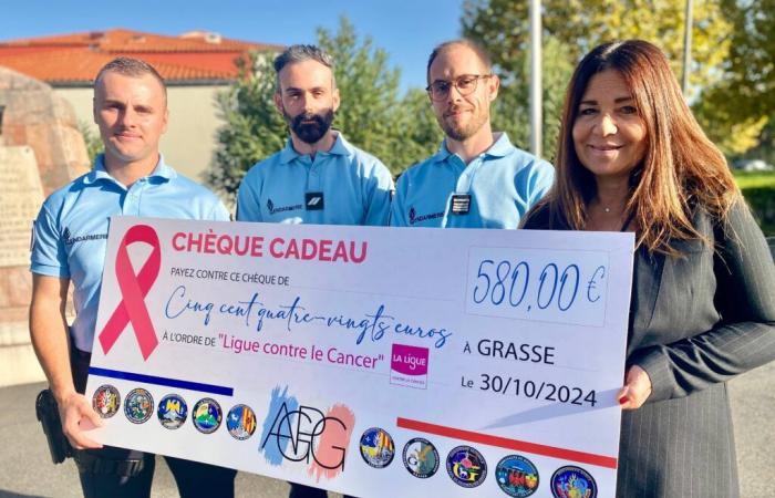 A Grasse, la police se met en rose pour lutter contre le cancer