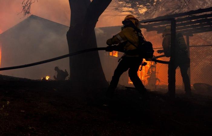 Los Angeles | Un incendie se propage rapidement