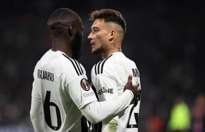 La star de Beşiktaş a marqué un but et a fait des reproches aux supporters ! Son mouvement après le but a fait sensation