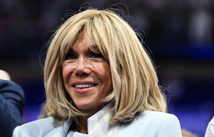 à la « Star Academy », Brigitte Macron avec des élèves contre le harcèlement scolaire