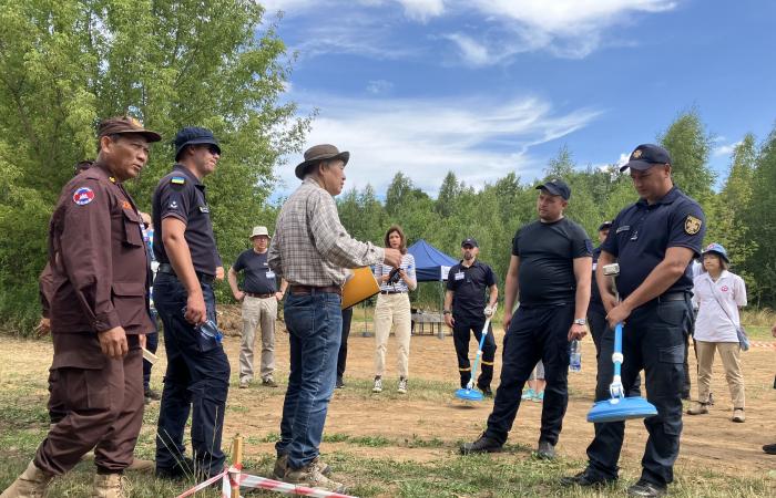 Le Japon en première ligne pour aider à libérer l’Ukraine des mines