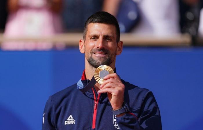 « Jannik Sinner et Carlos Alcaraz sont clairement au-dessus des autres, mais je mets Novak dans le même groupe qu’eux. Quand Novak veut vraiment jouer, il est toujours le meilleur du monde, à mon avis. »