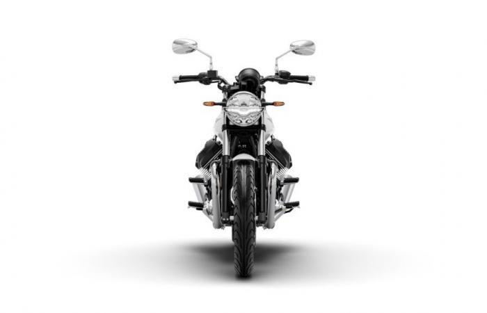 Moto Guzzi fait revivre la légendaire gamme V7 avec des mises à jour de pointe.