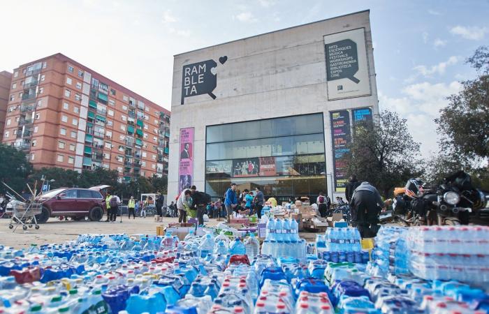 En Espagne, l’entraide à vélo après les inondations