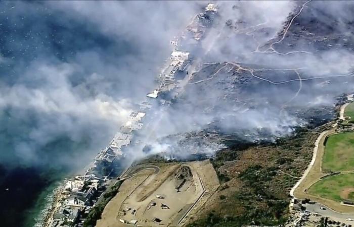 Un incendie à Los Angeles met en danger les villas des stars