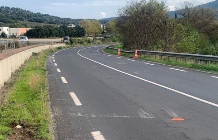 il défonce la barrière de l’A75, tombe sur la route principale, se retourne et finit dans la rivière