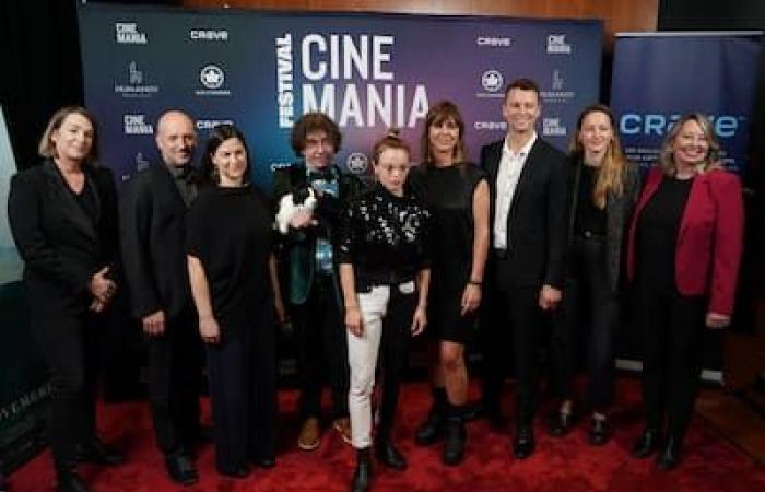 [PHOTOS] Julie Le Breton, Caroline Dhavernas, Mylène MacKay et plusieurs autres à la première du film « Bergers » pour le lancement de Cinemania