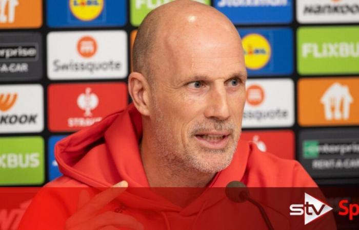 Philippe Clément nomme l’équipe des Rangers pour le test de la Ligue Europa contre l’Olympiacos