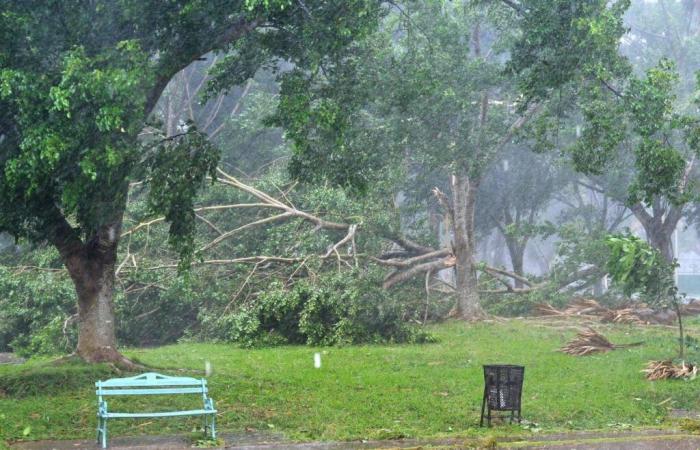 L’ouragan Rafael quitte l’île de Cuba, qui reste plongée dans l’obscurité