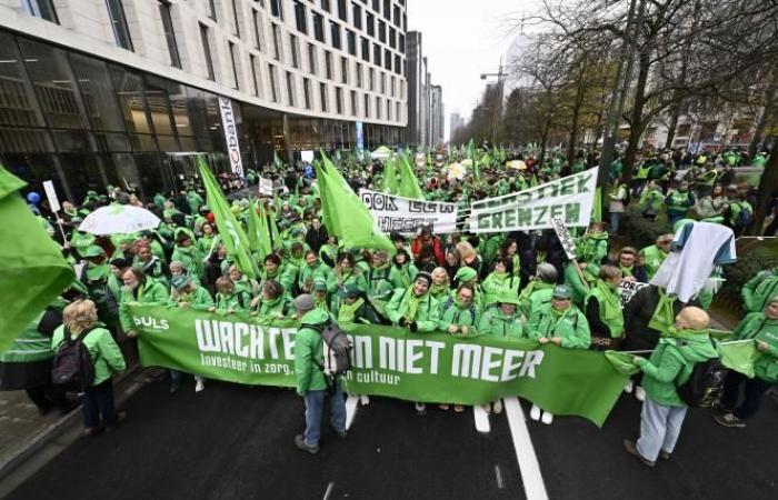 Plus de 10.000 personnes dans les rues de Bruxelles pour réclamer plus de moyens dans le secteur associatif (photos)