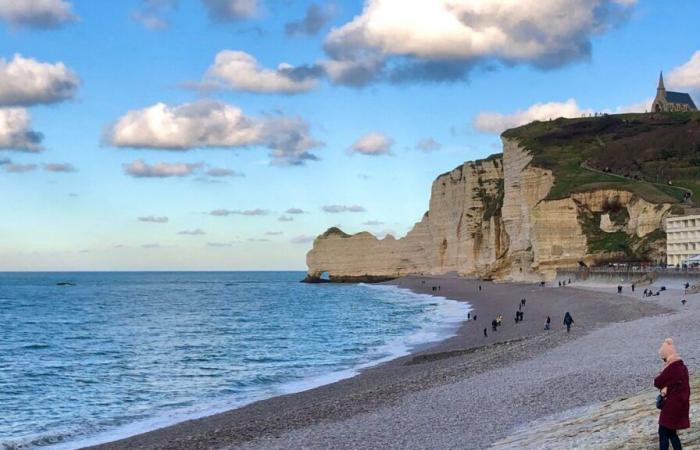 Étretat, star incontestée du clic sur… Wikipédia