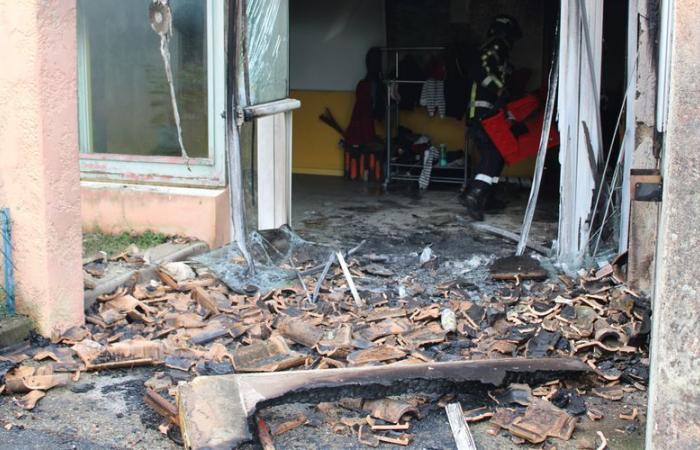 “Tout porte à croire que c’était délibéré”, réagit Jean-Christian Rey après l’incendie à l’entrée d’une base de loisirs à Bagnols-sur-Cèze