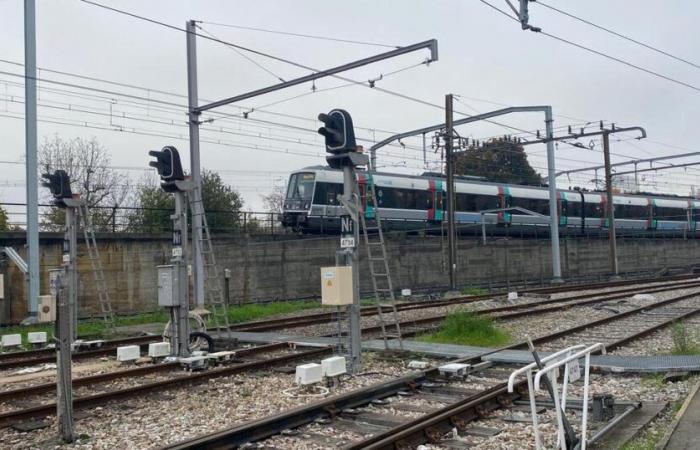 pourquoi la circulation est interrompue sur le RER B ce week-end