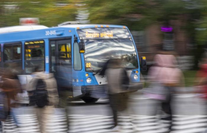 Transports publics | Réduire les dépenses de 350 millions est possible, conclut un cabinet