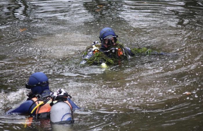 pourquoi deux plongeurs de gendarmerie sont présents à Blavet ?