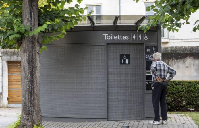 A La Courneuve, un référendum pour ou contre les toilettes publiques de la ville – Libération