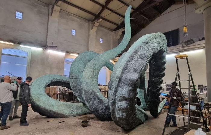 une pieuvre Nauti de 12 tonnes inspirée de l’univers de Jules Verne arrive à Amiens