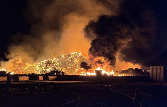 Vidéo. Un impressionnant incendie a détruit 3 000 m² de déchets non triés à l’Ecopôle Colibri, provoquant des risques de fumées toxiques.