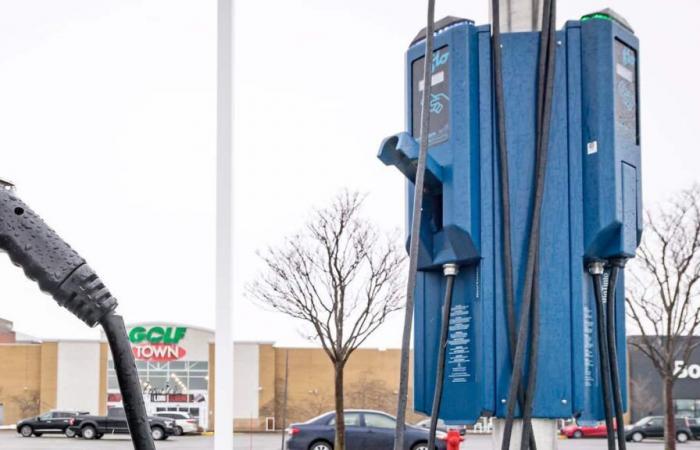 Le fabricant de bornes de recharge FLO licencie 15 % de ses employés